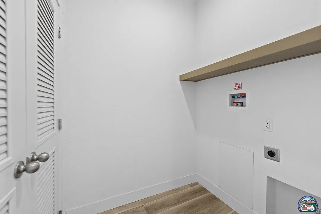 Plan 1 — interior